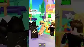DONATING 1000 ROBUX TO A FAN!!! 😱 #roblox #robux #plsdonate #shorts #1000