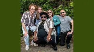 Tyrone (Live)