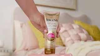 NEW Jergens Natural Glow Brightening Daily Moisturizer
