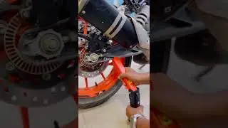 @grandpitstop MOTO JACK _PRICE - 949--_ [MAXIMUM LOAD CAPACITY --220KGS ]_ CHECK OUR BIO FOR #reels