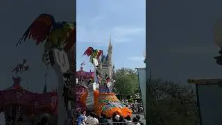 COCO🎸 #japan #disneyland #disneyparade #coco #disney #disneylandtokyo