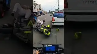 Duke 250 crash😭full video in available on the channel#bike  #rider#shortvideo #trending #zx10r #