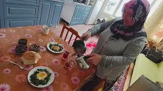 ❄️🌿 Kış Ortasında Doğadan Şifa! Yumurtalı Isırgan Otu Kavurması | Civelek Ailesi