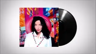 Bj&ouml;rk - Hyperballad