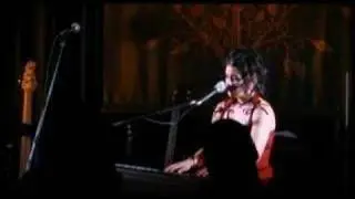Ne Pleure Pas (Kamelot Cover)  by Angie Arsenault - Original Edit