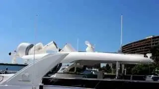 Horizon Yachts E78 Hydraulic Hard Top in Action!