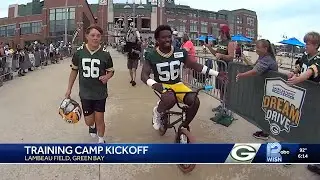 Packers training camp kicks off with beloved bike tradition