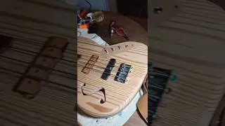 #electronica #dspickups #ds61 #alnico5 #jazzbass #semihollow #handmade #lutheria #argentina #2025