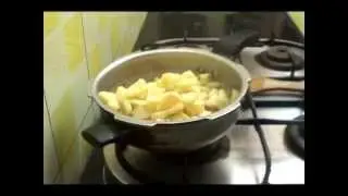 Aloo Ka Jhol (Potato Curry Recipe)