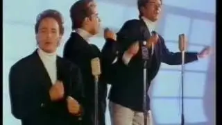 Morris Minor and The Majors - This Is the Chorus