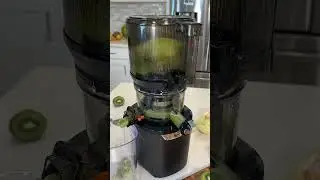 🍈 Juicing Melon Peel Using Kuvings AUTO10 Hands-Free Slow Juicer