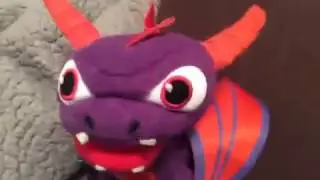 Deforming spyro’s face.