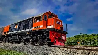 16 MOMEN KERETA API AKHIR 2024 dan AWAL 2025