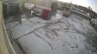 Explos&atilde;o gravada por c&acirc;meras / caminhao explodindo