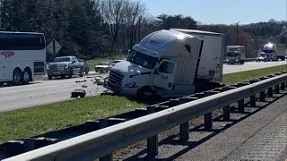 One dead, two hospitalized in Interstate 81 crash
