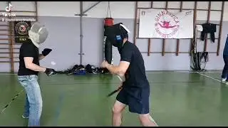 knife sparring gathering fcs Vs kombatan