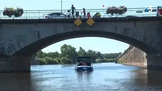 Mayenne : tourisme fluvial en p&eacute;niche ou dandy