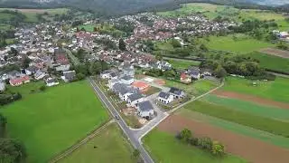 Drohnenaufnahme von unserem Neubaugebiet in L&uuml;tzelbach &bdquo;Im Klingenacker IV&ldquo; (Stand 10/23)