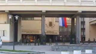 Crimean Spring.Сквер РЕСПУБЛИКИ и ВР АРК.Crimean Parliament 14.03.14.