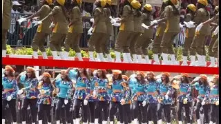 Défilé du 4 Avril: danse et chorégraphe incroyables des majorettes du Kennedy et Notre Dame