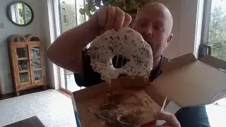 WOW Dominos Doughnut & Cheeseburger Hotdog Review #food #fastfood #fastfood