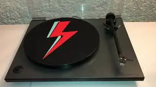 Our new &lsquo;Bowie Bolt&rsquo; slip mat