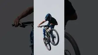 Nice whips!! Video by @sleeper.co #mtb #mtblife #tricks #jump