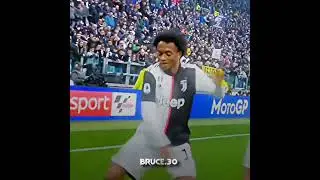 juan cuadrado no gr&ecirc;mio 🔥🔥😮&zwj;💨