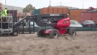 Manitou 160 ATJ in sand