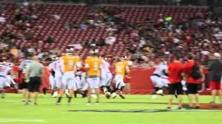 Bucs Night Practice - Vincent Jackson 25-Yard Catch at the Goal Line