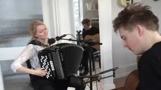 Jeg Sl&aring;r Rod - Justine & Math&aelig;us