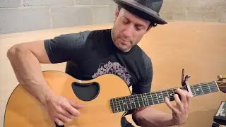 Trace Bundy - &ldquo;I Will Survive&rdquo; - violin riff on guitar
