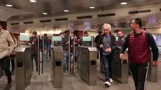 Metro Roma, subway people IGPDecaux