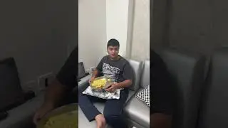 ltna bura hoon kya Maa 🤣 #comedy #india #zarooratrishta #aveeplayr #freerishta @MahaDevvlogs-06