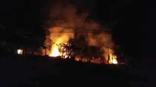 VECINOS DE LA COMUNIDAD DE VILLA ROTARIA DENUNCIAN QUE NOCHE A NOCHE QUEMAN CIENTOS DE BONOTES