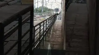 Delhi Metro Airport Express line 🔥 Airport Metro Arrival #delhi #metro #train #status