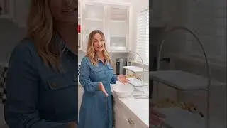 Thanksgiving Hosting Tips: Serving Dishes