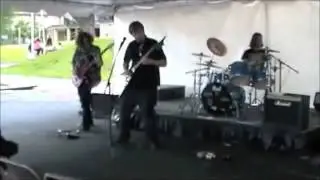 Bleach Cocktail at Falls Fest: Dying in Your Arms