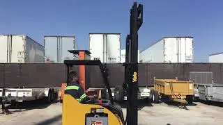 STOCK # 25773 YALE 3500LB ESC035 STAND UP ELECTRIC FORKLIFT--OTAY MESA SALES