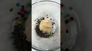 Chocolate Chip M&M Cookies #food #recipe #dessert #foodie #cookies