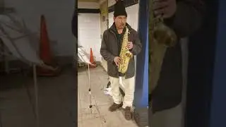 NYC Street Performance - Jackson Heights/Roosevelt Ave Subway Station
