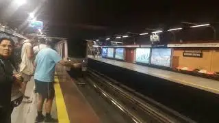 Tren del metro de santiago NS07 2110 entrando a la estaci&oacute;n est. Central (L&iacute;nea 1) 