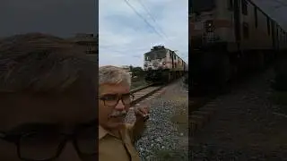 Noise Cancelation Test | Express Train Vs JSD Pro J13 Collar Mic #shorts