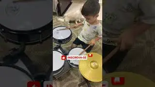 Desde pequeno louvando com m&uacute;sica ❤️🥁Beni Batera