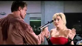 Total Recall - In Your Face, Isabelle Alonso !