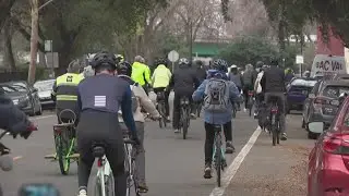 Group ride marks opening of Sacramento&rsquo;s Del Rio Trail Bridge