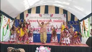 Garba dance.  Medley of ..nagade sang dhol  sanedo sanedo ,,bhai bhai..