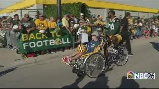 Packers Training Camp Builds Relationiships with Fans and Players