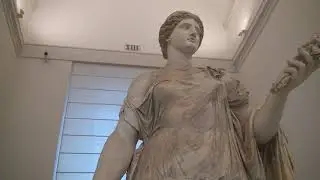 Naples National Archeological Museum pamiatky a zauj&iacute;mavosti