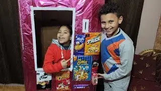مرام تبيع في ماكينة الحلويات !!!